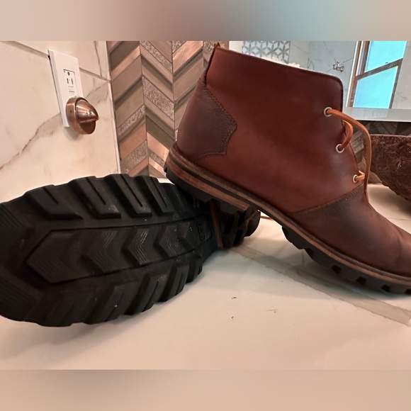 Men’s Chukka boots by UGG Australia, us sz 11 - Picture 5 of 7